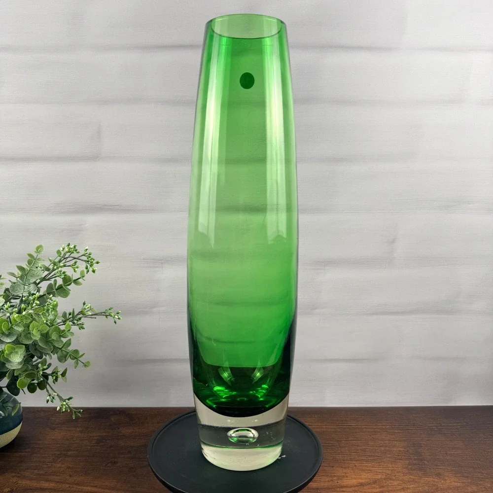Riihimäen Lasi Tamara Aladin Finland Green Art Glass Vase MCM